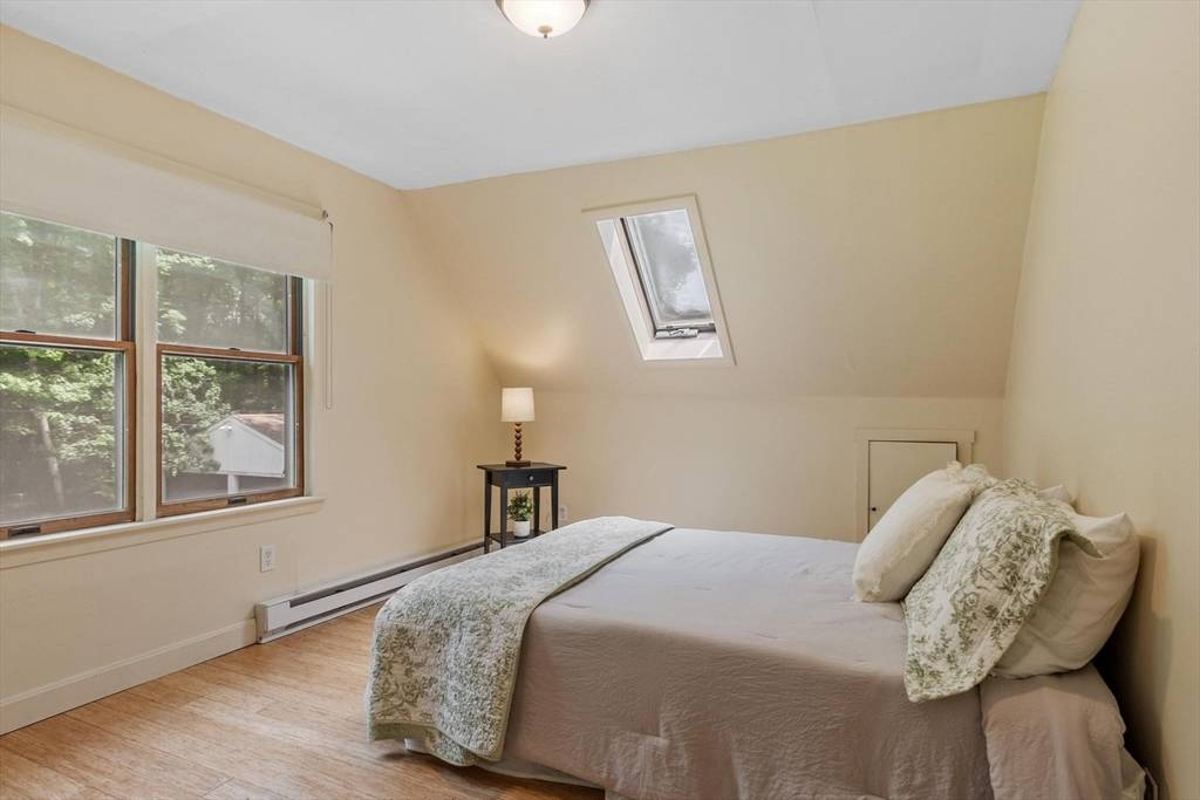 Featured Listing Image 17