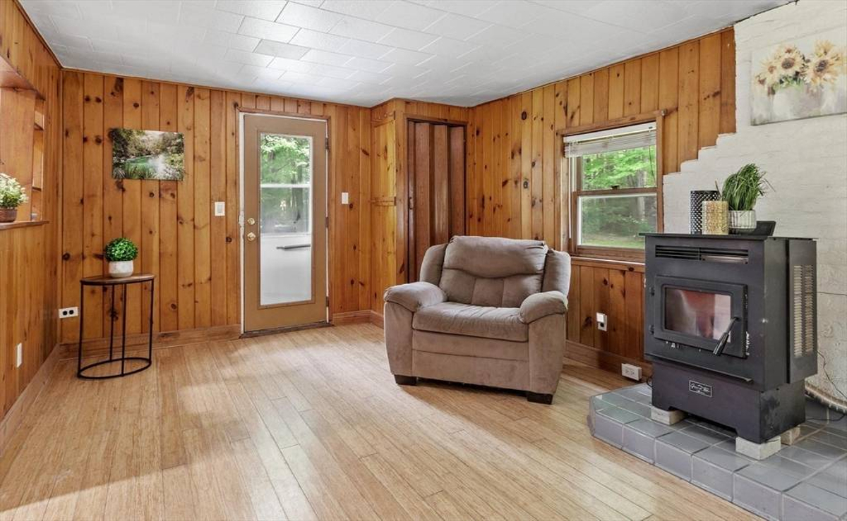 Featured Listing Image 7