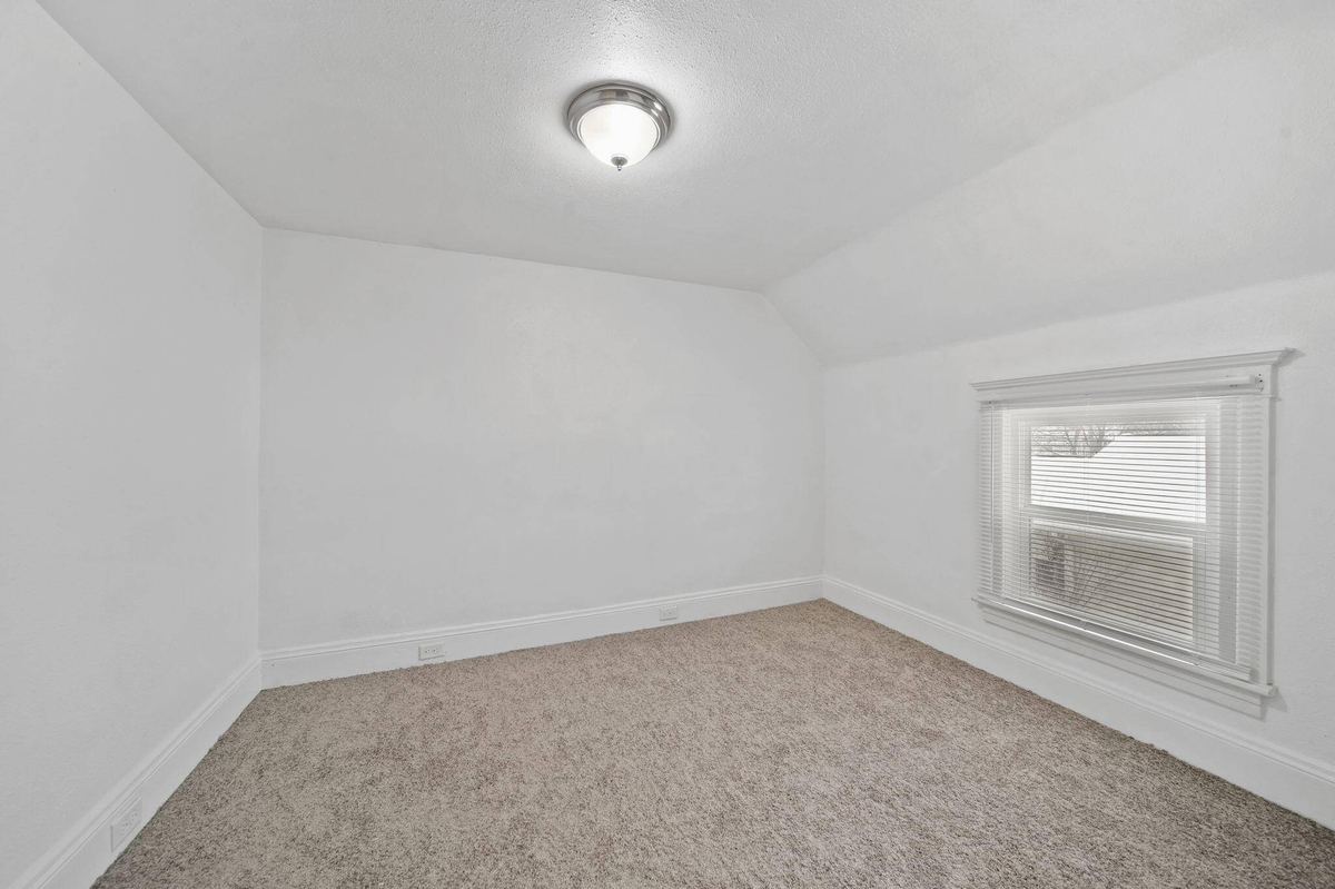 Featured Listing Image 24