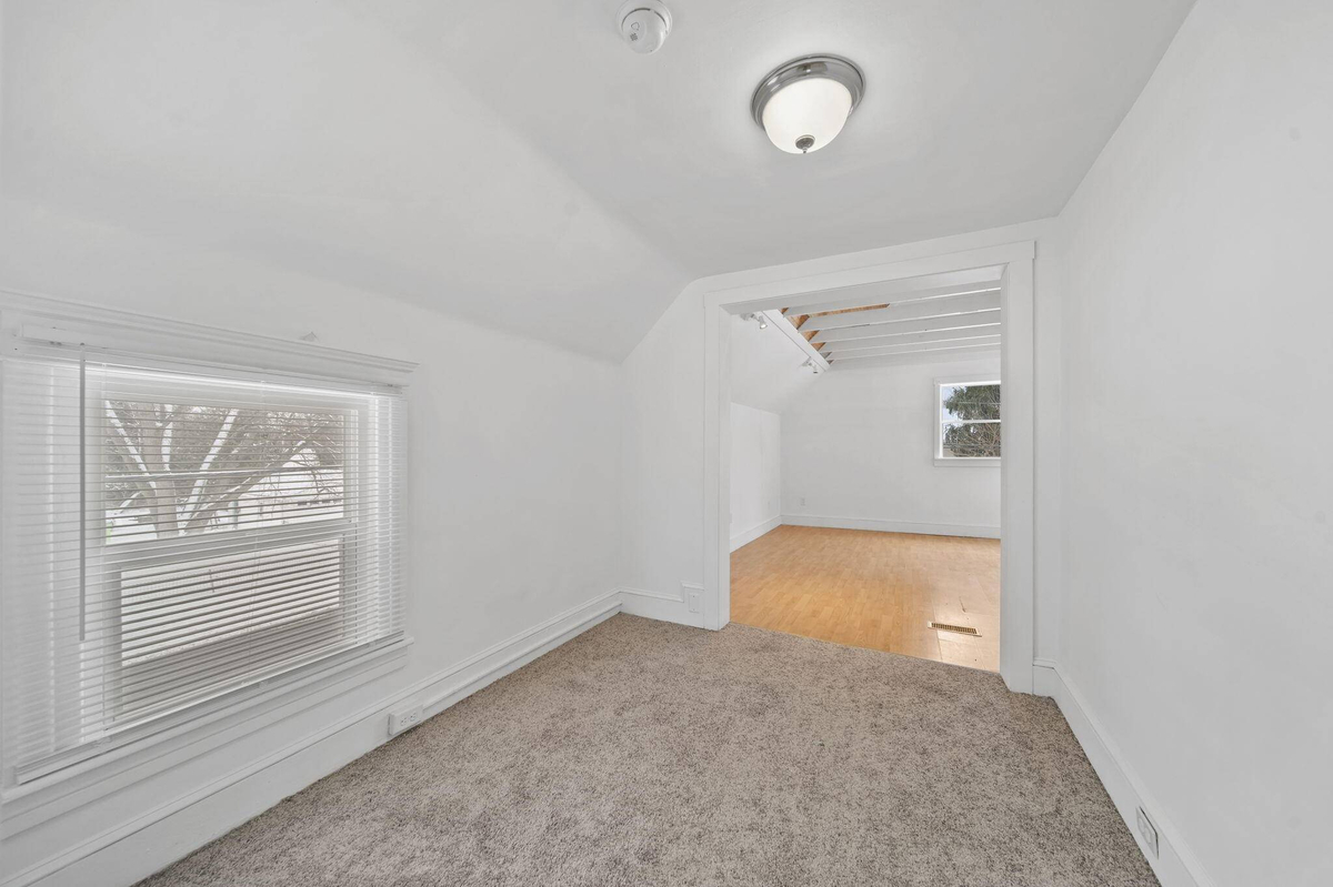 Featured Listing Image 23
