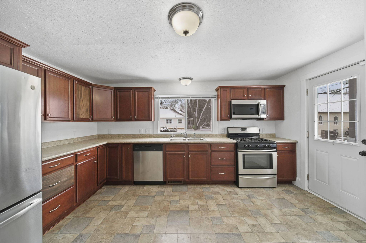 Featured Listing Image 10