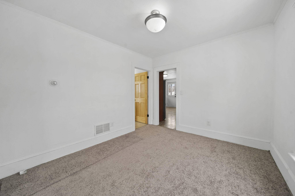 Featured Listing Image 25