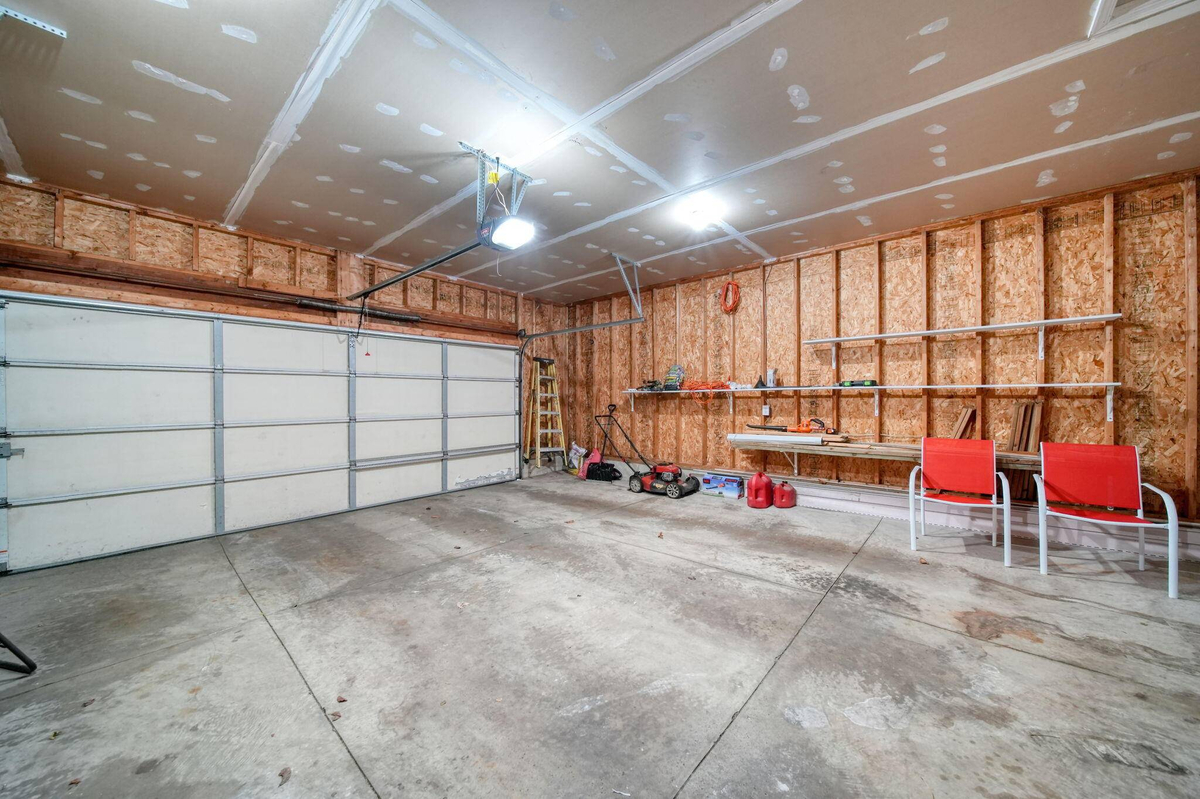 Featured Listing Image 28