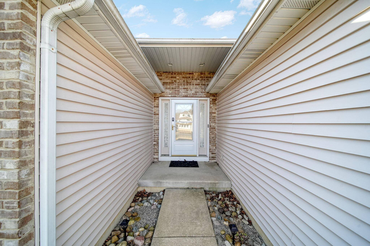 Featured Listing Image 38