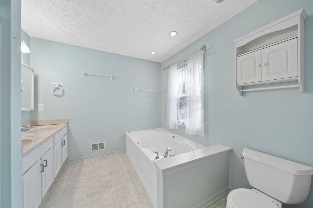 Featured Listing Image 25