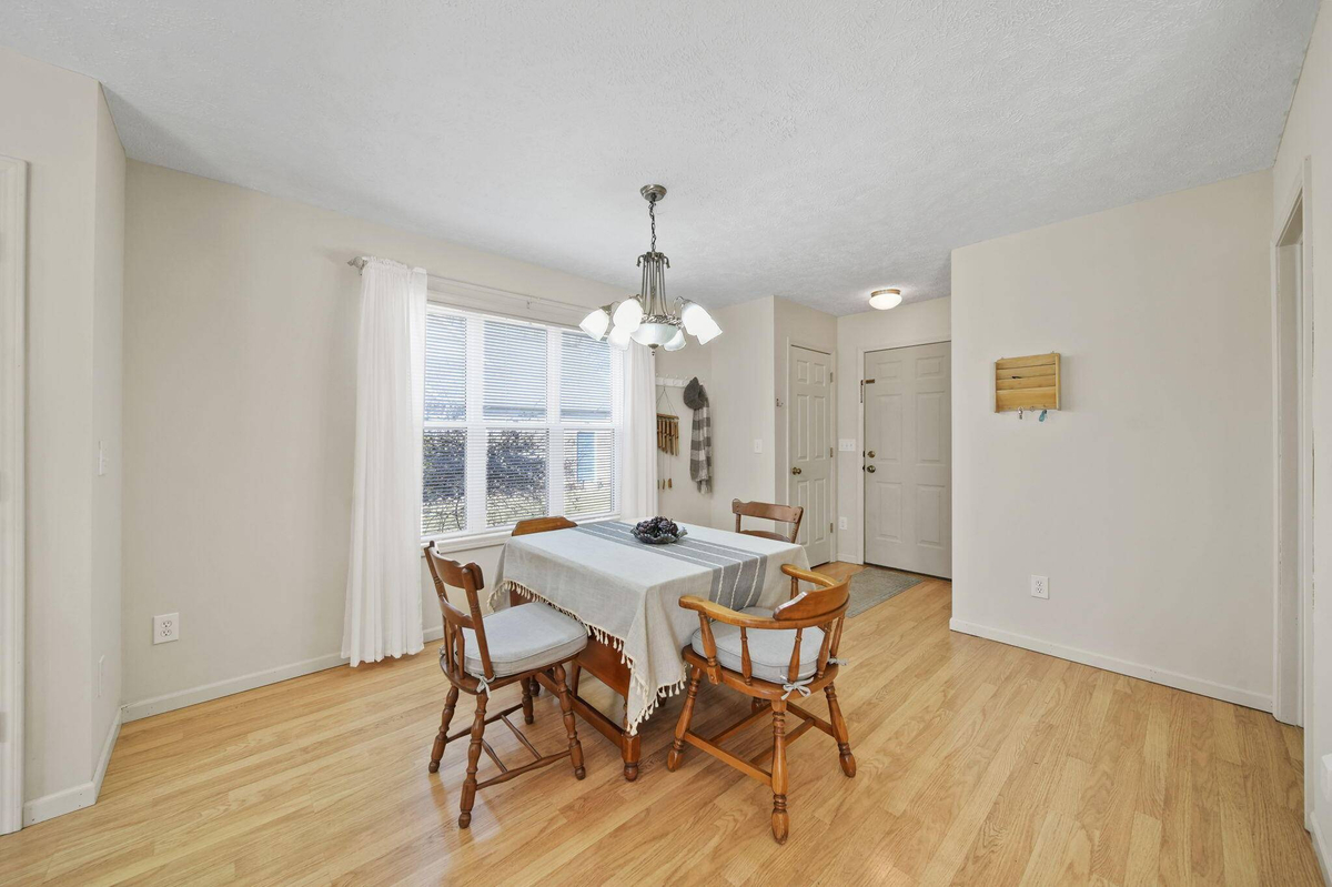 Featured Listing Image 14