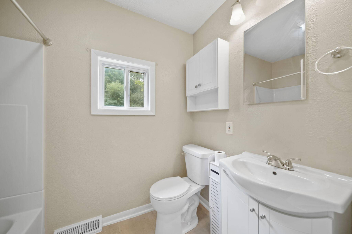 Featured Listing Image 12