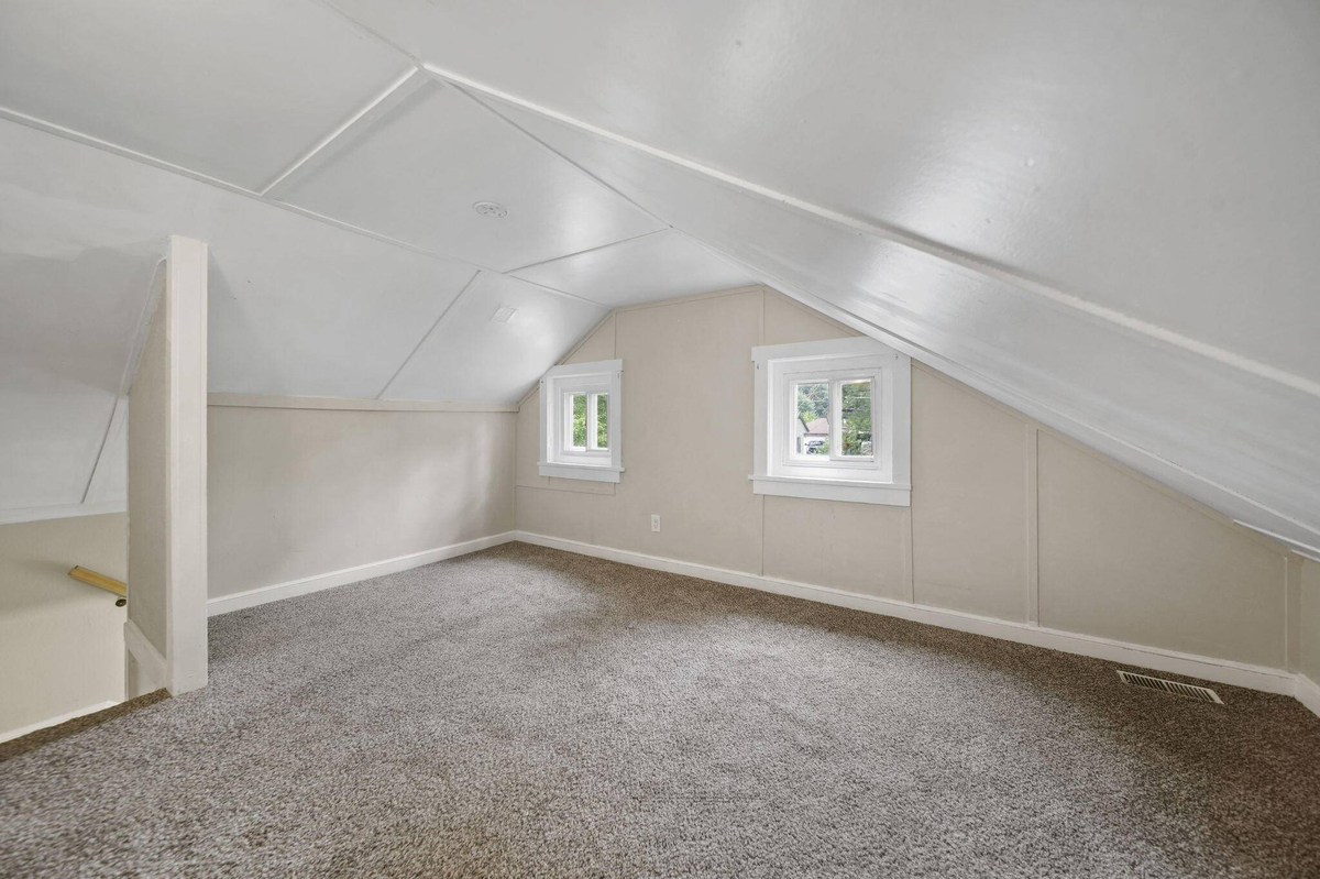 Featured Listing Image 18
