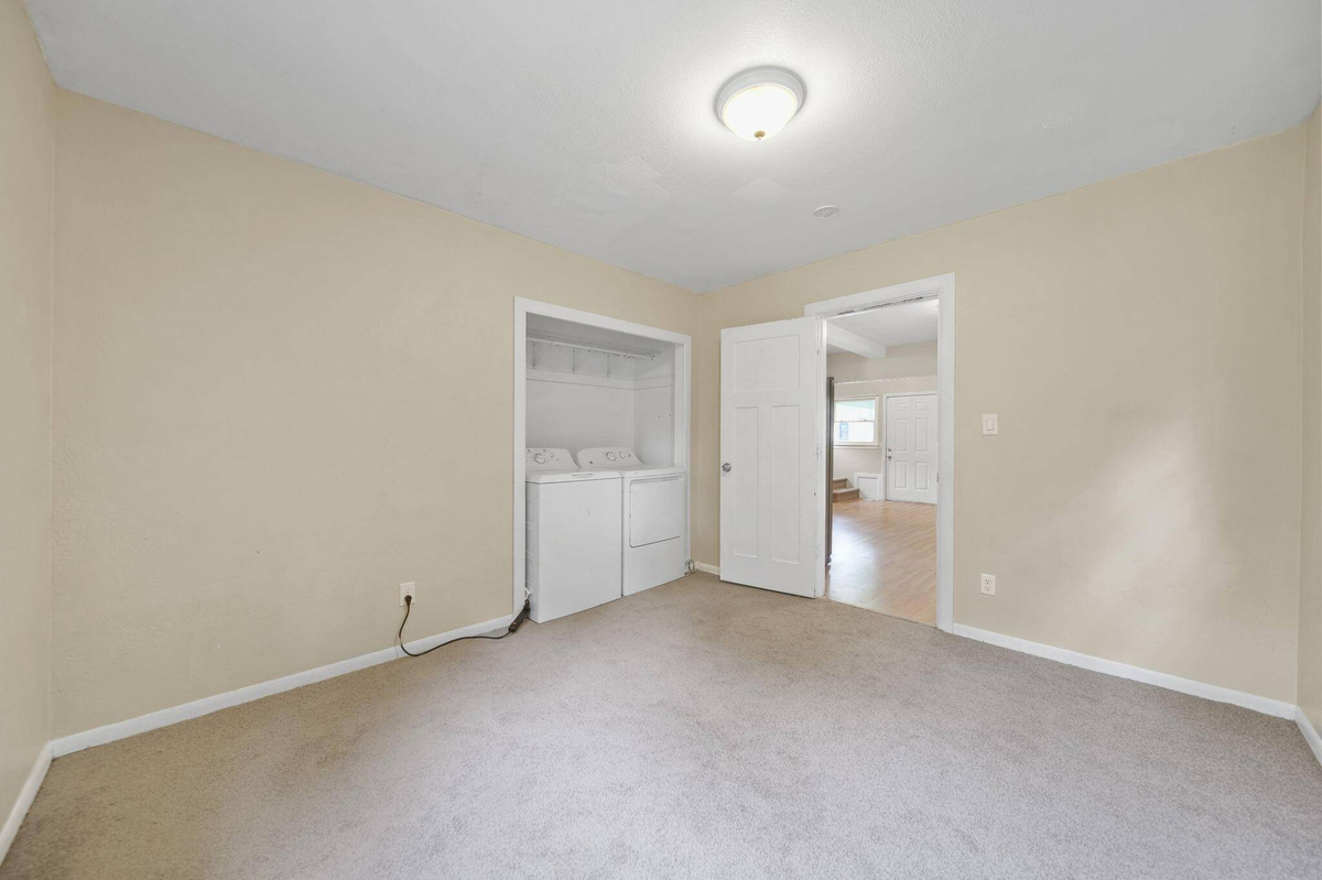 Featured Listing Image 14