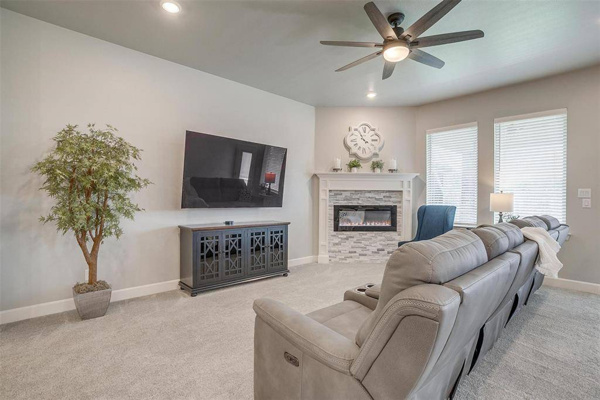 Featured Listing Image 13