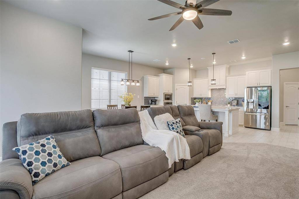 Featured Listing Image 14