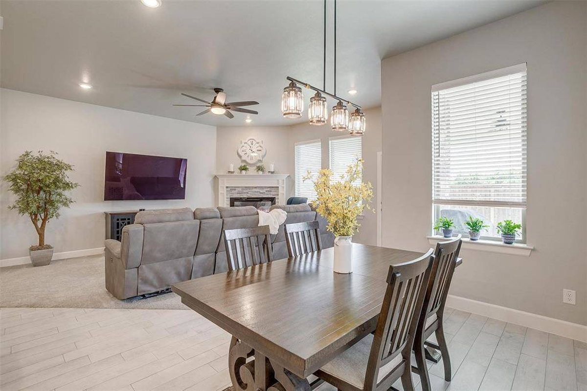 Featured Listing Image 16