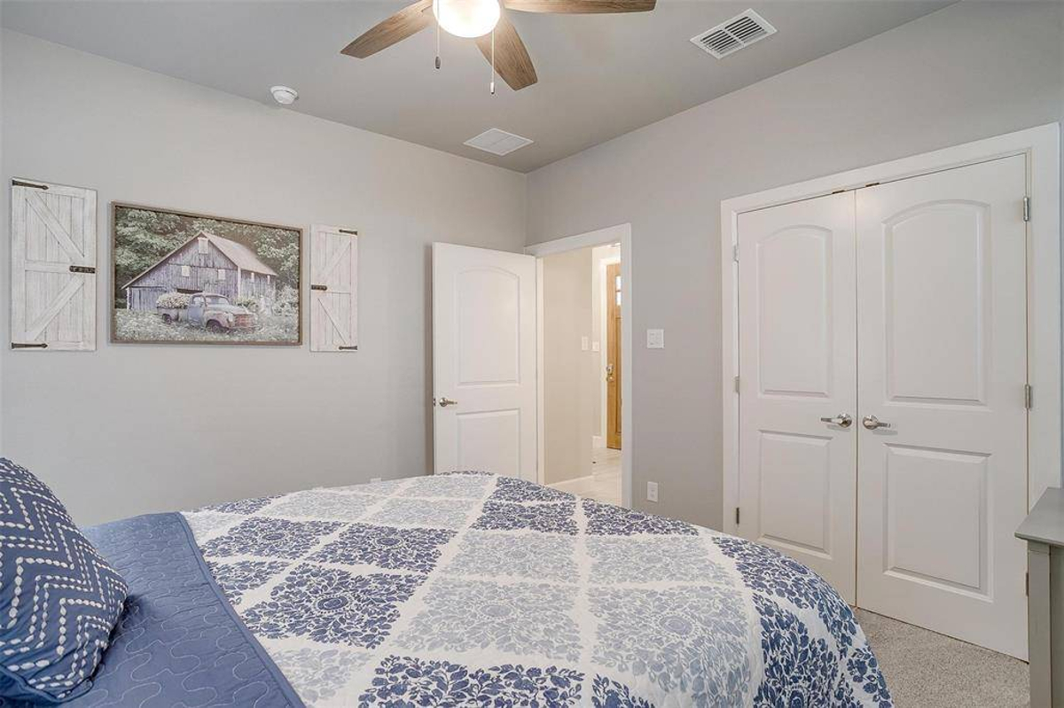 Featured Listing Image 27