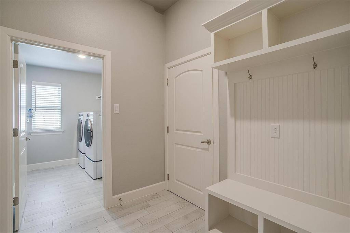 Featured Listing Image 33