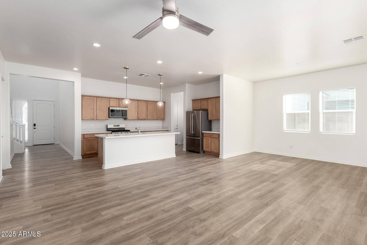 Featured Listing Image 19