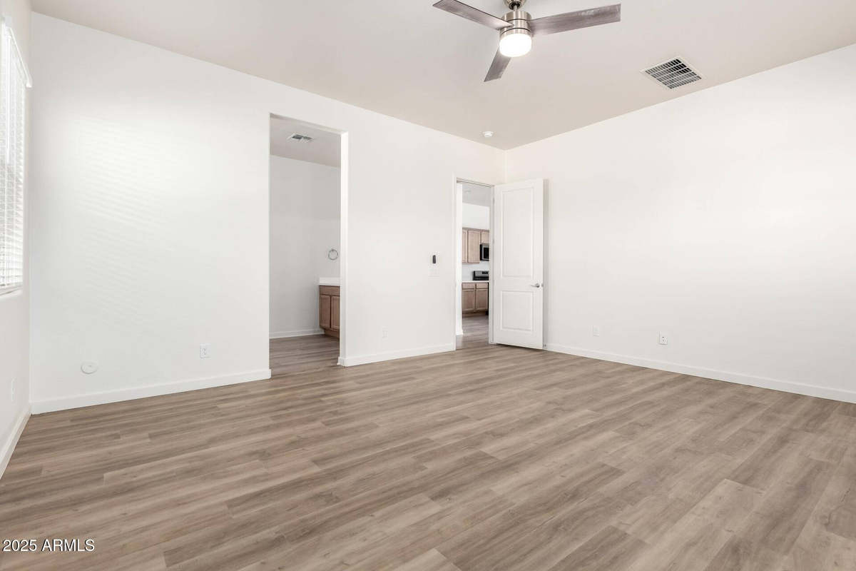 Featured Listing Image 29