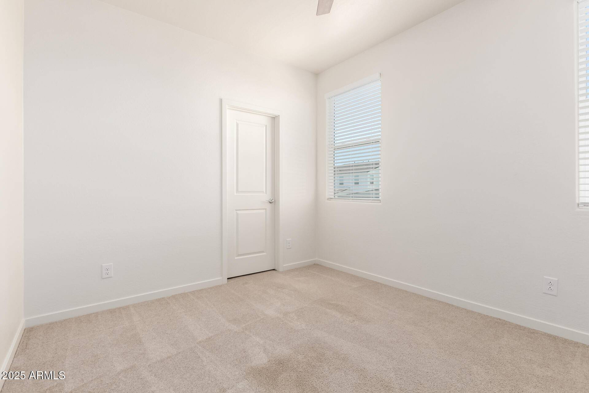 Featured Listing Image 43