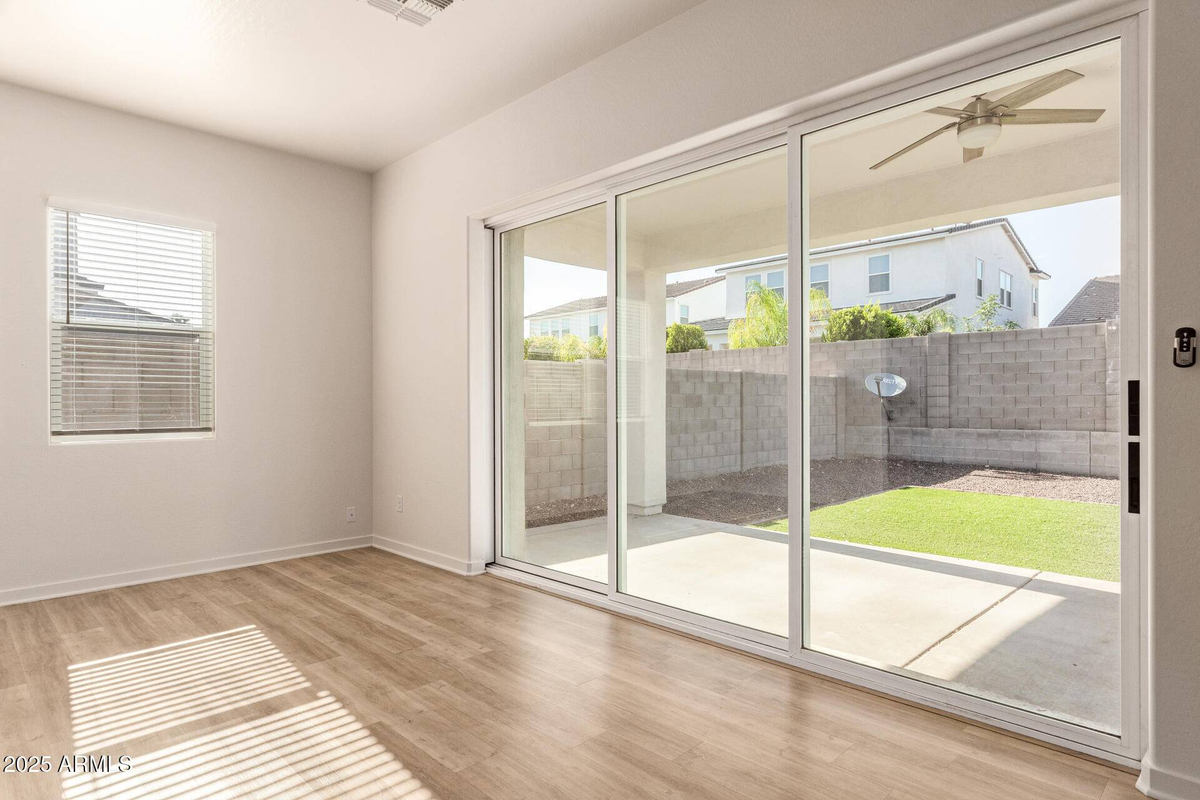Featured Listing Image 14