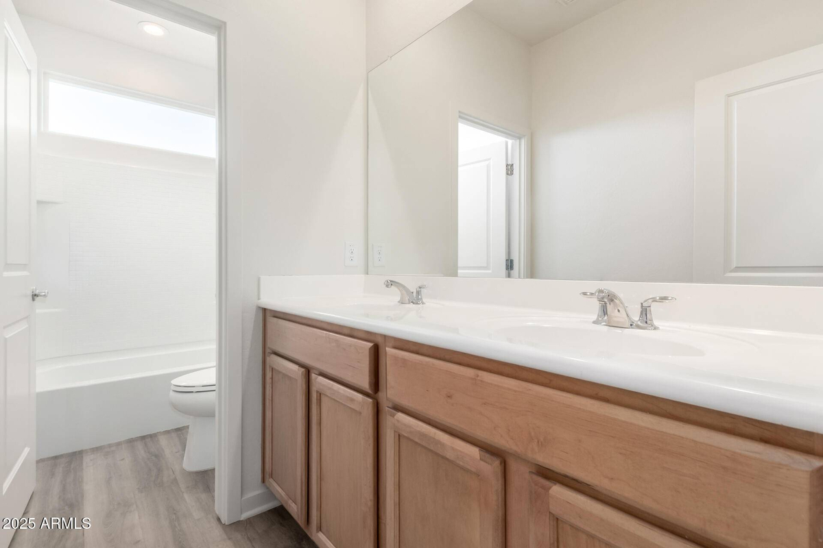 Featured Listing Image 40