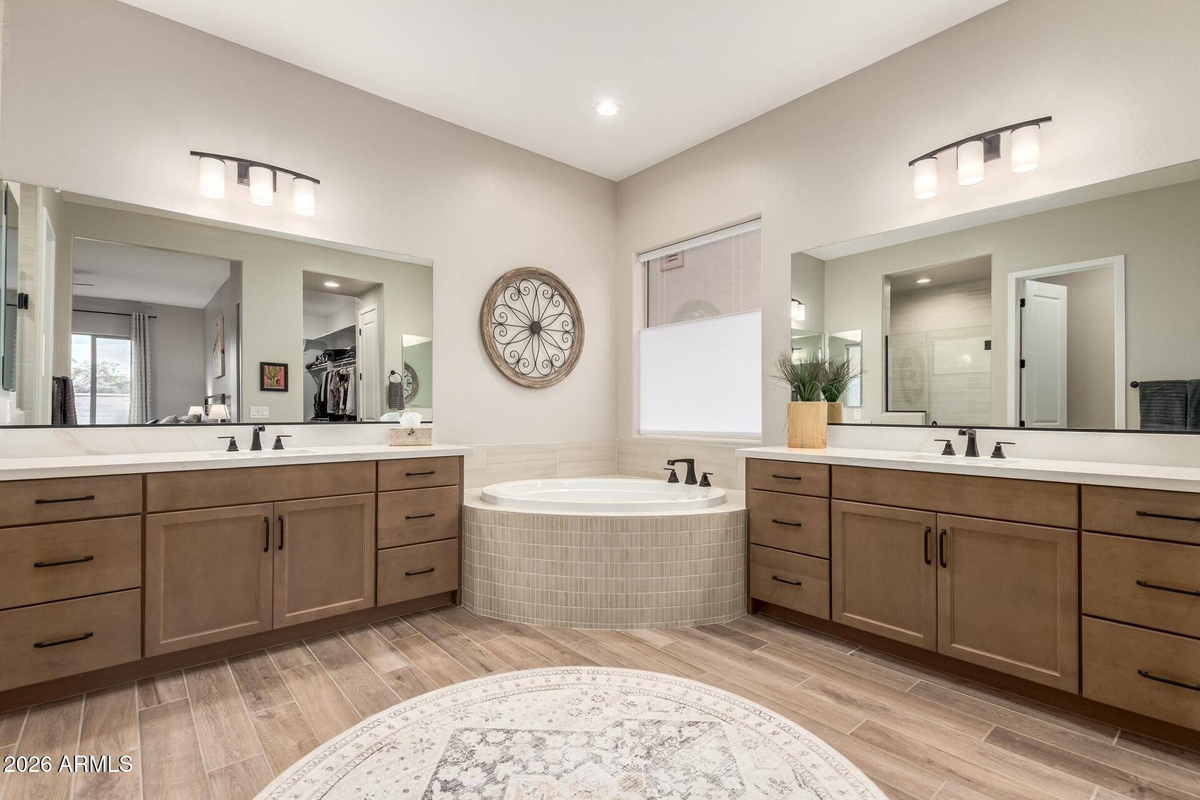 Featured Listing Image 14