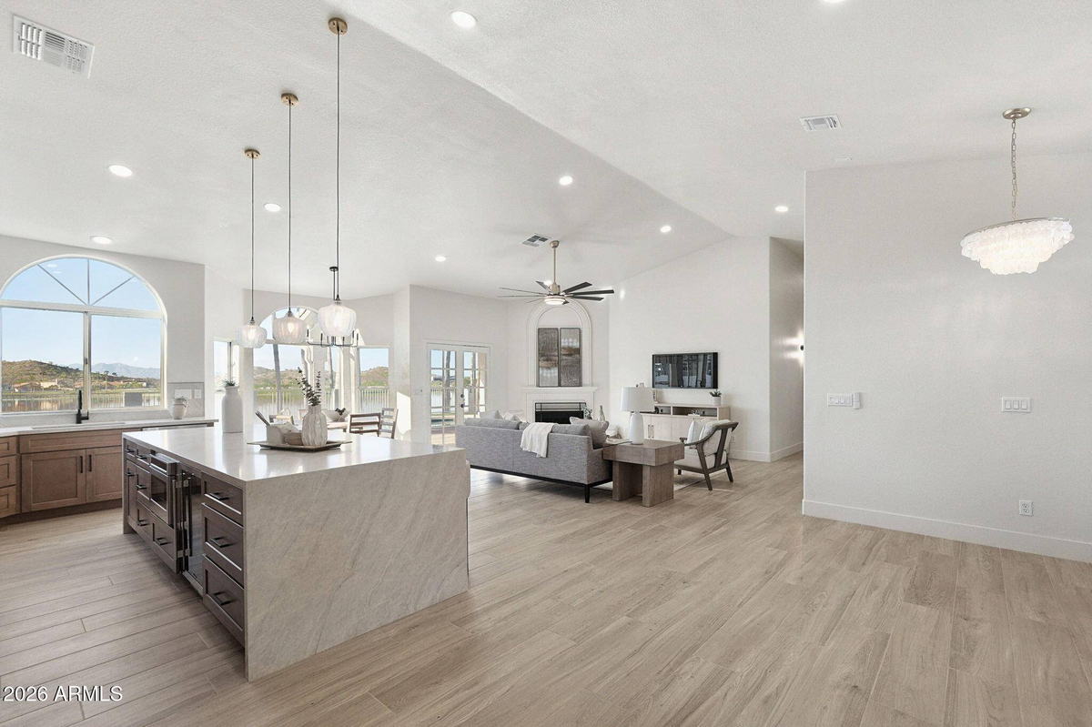 Featured Listing Image 16