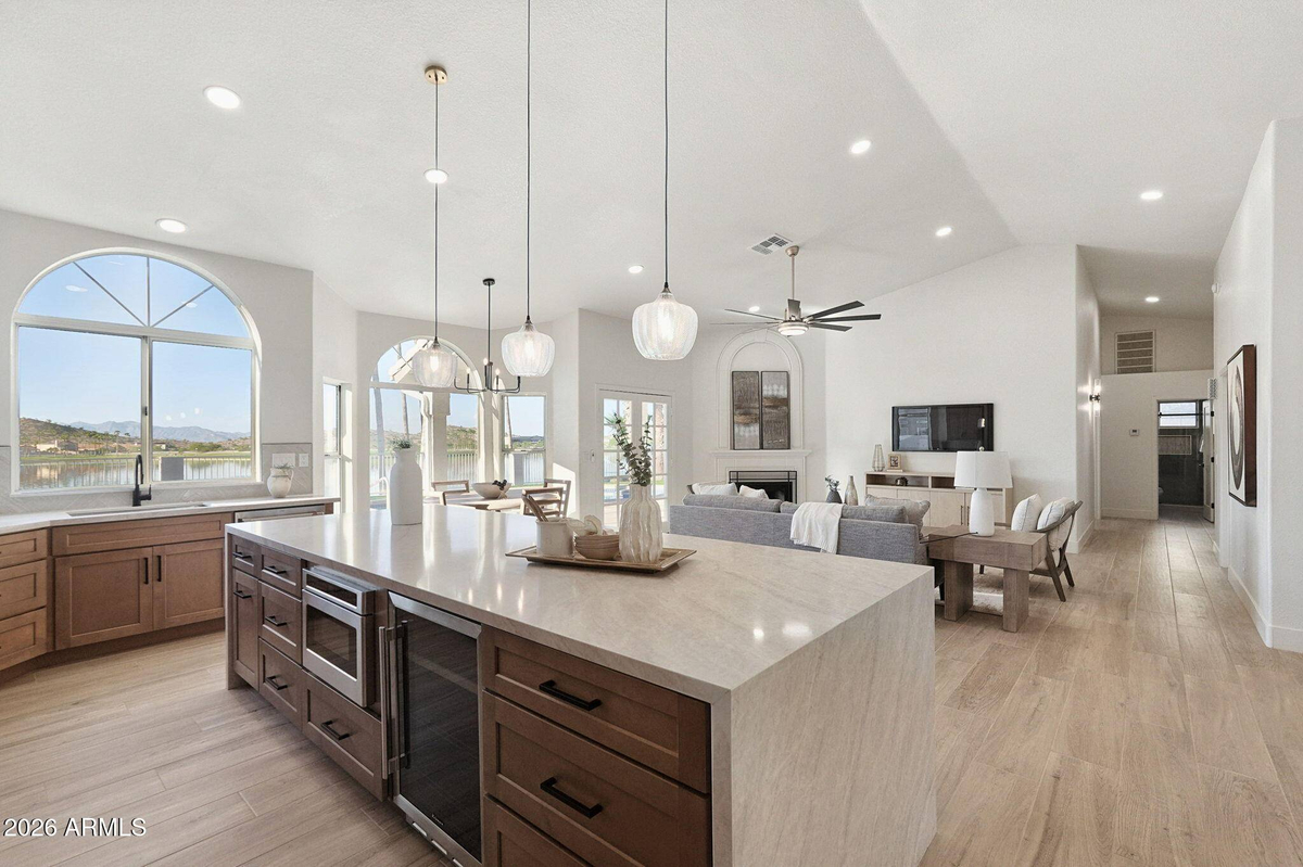 Featured Listing Image 11