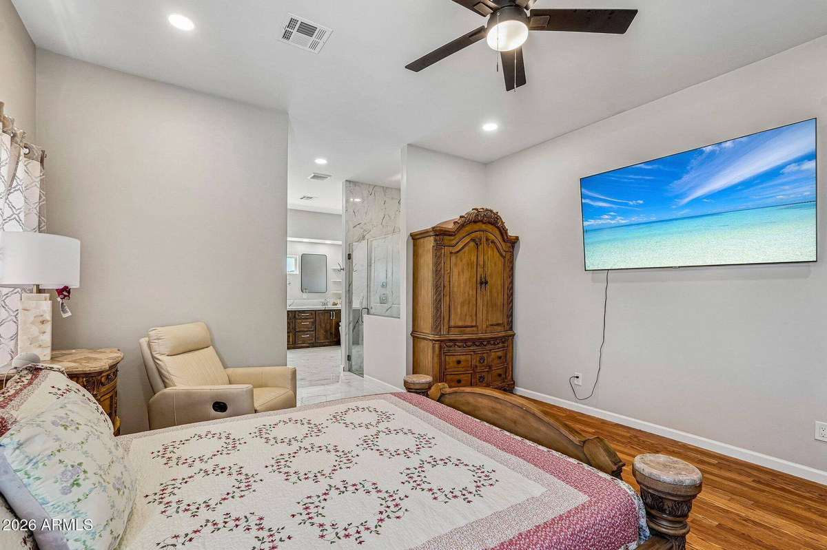 Featured Listing Image 11
