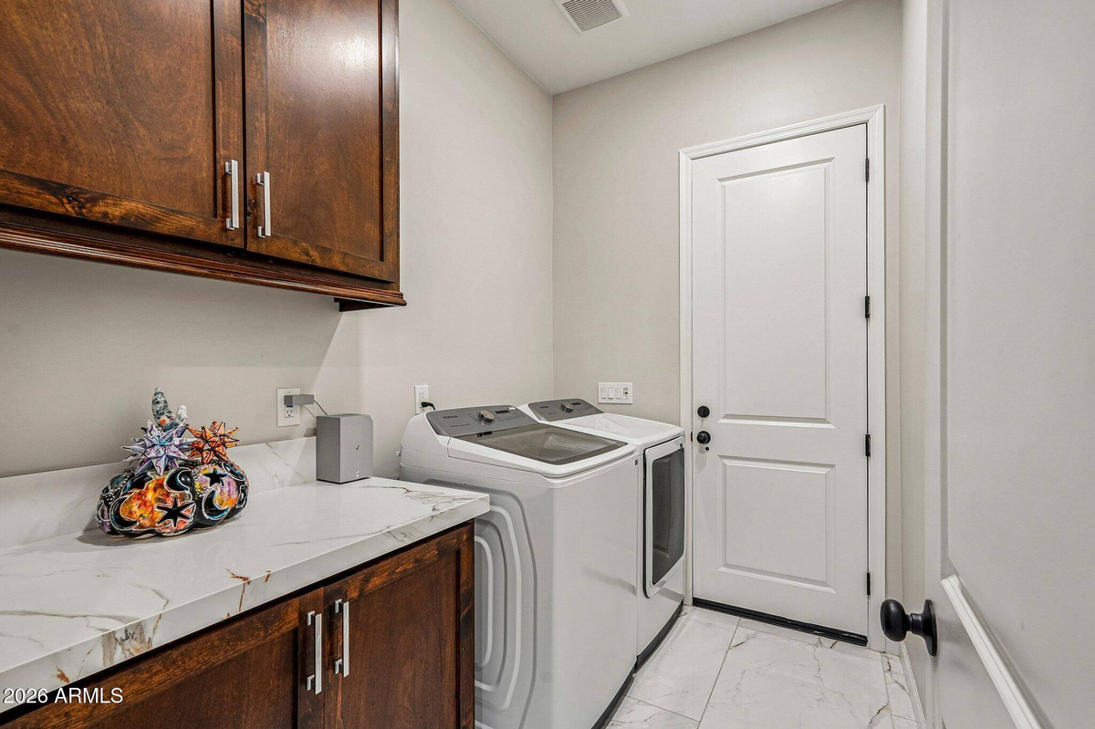 Featured Listing Image 16