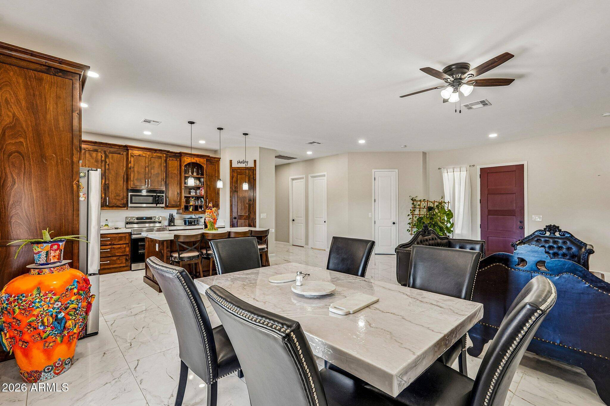 Featured Listing Image 6