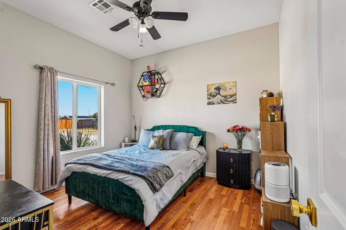 Featured Listing Image 17