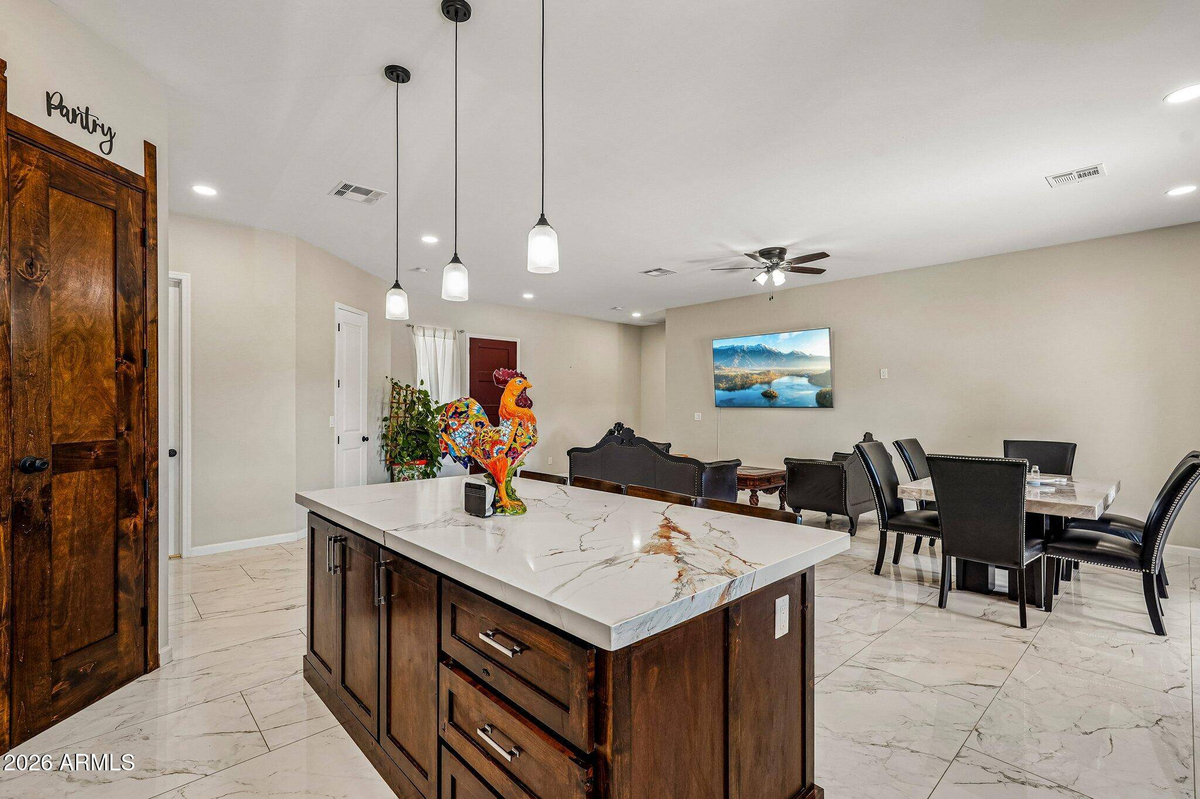 Featured Listing Image 9