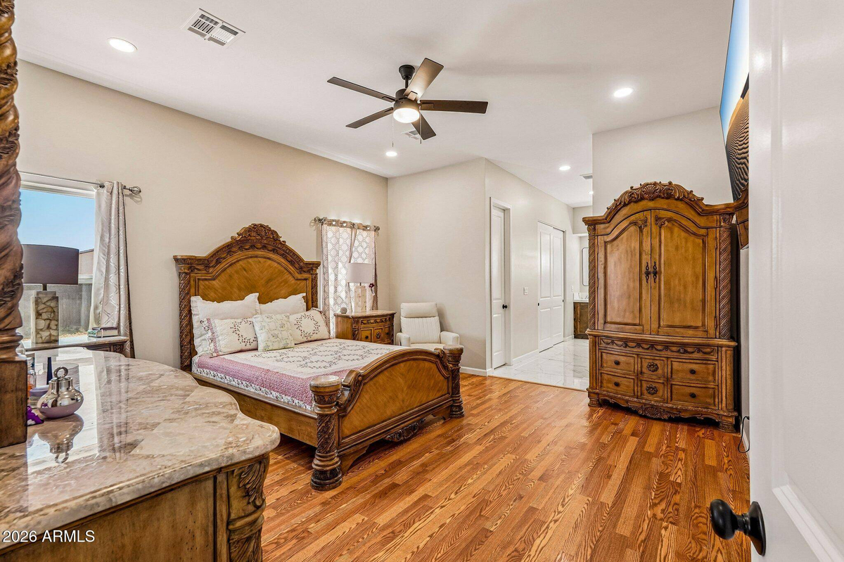 Featured Listing Image 10