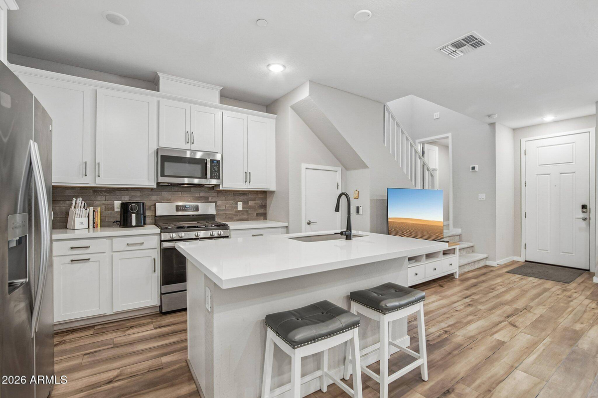 Featured Listing Image 6