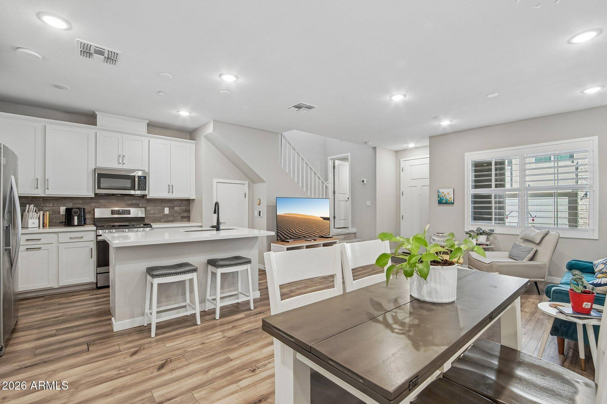 Featured Listing Image 3