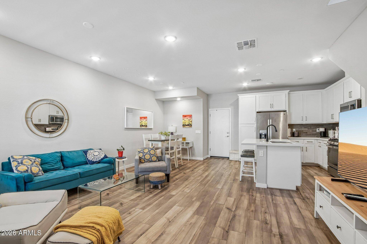Featured Listing Image 7
