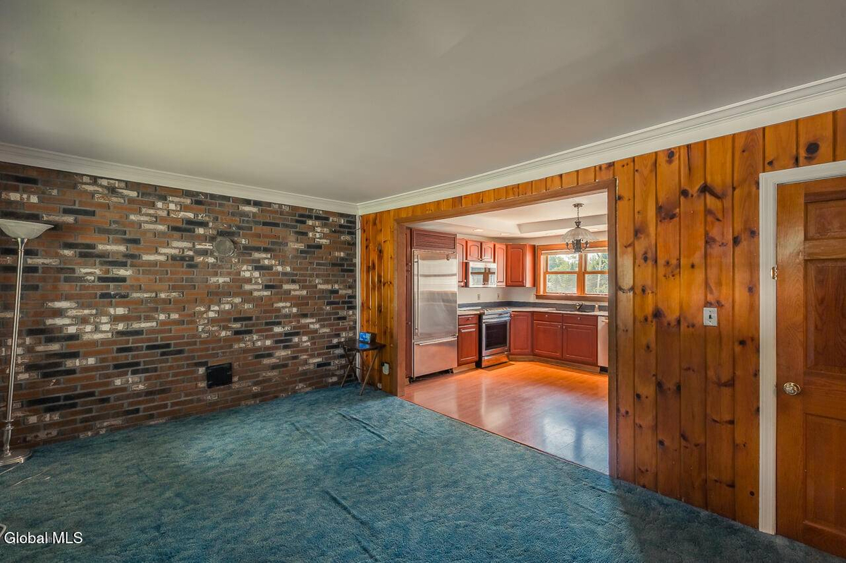 Featured Listing Image 12