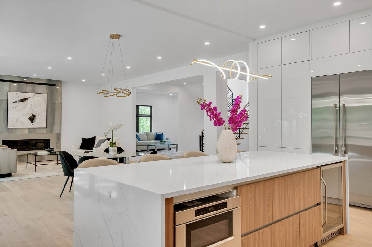 Featured Listing Image 10