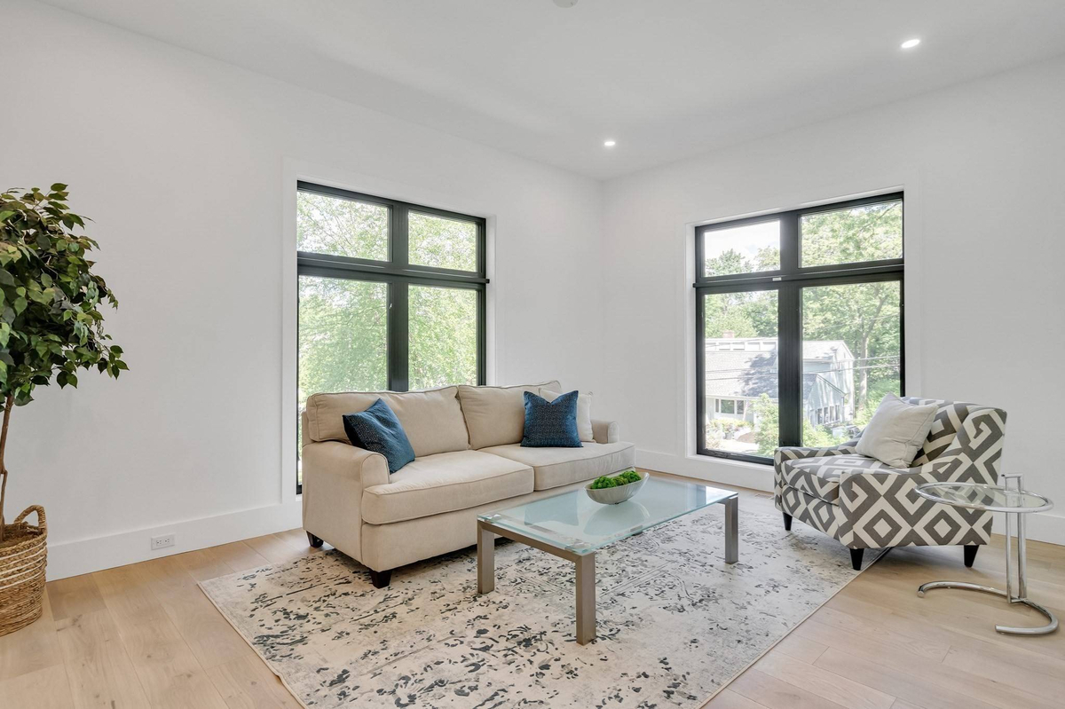 Featured Listing Image 6