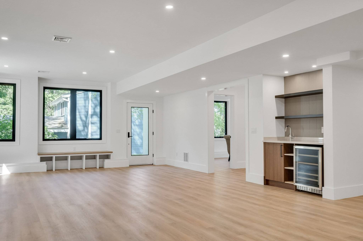 Featured Listing Image 13