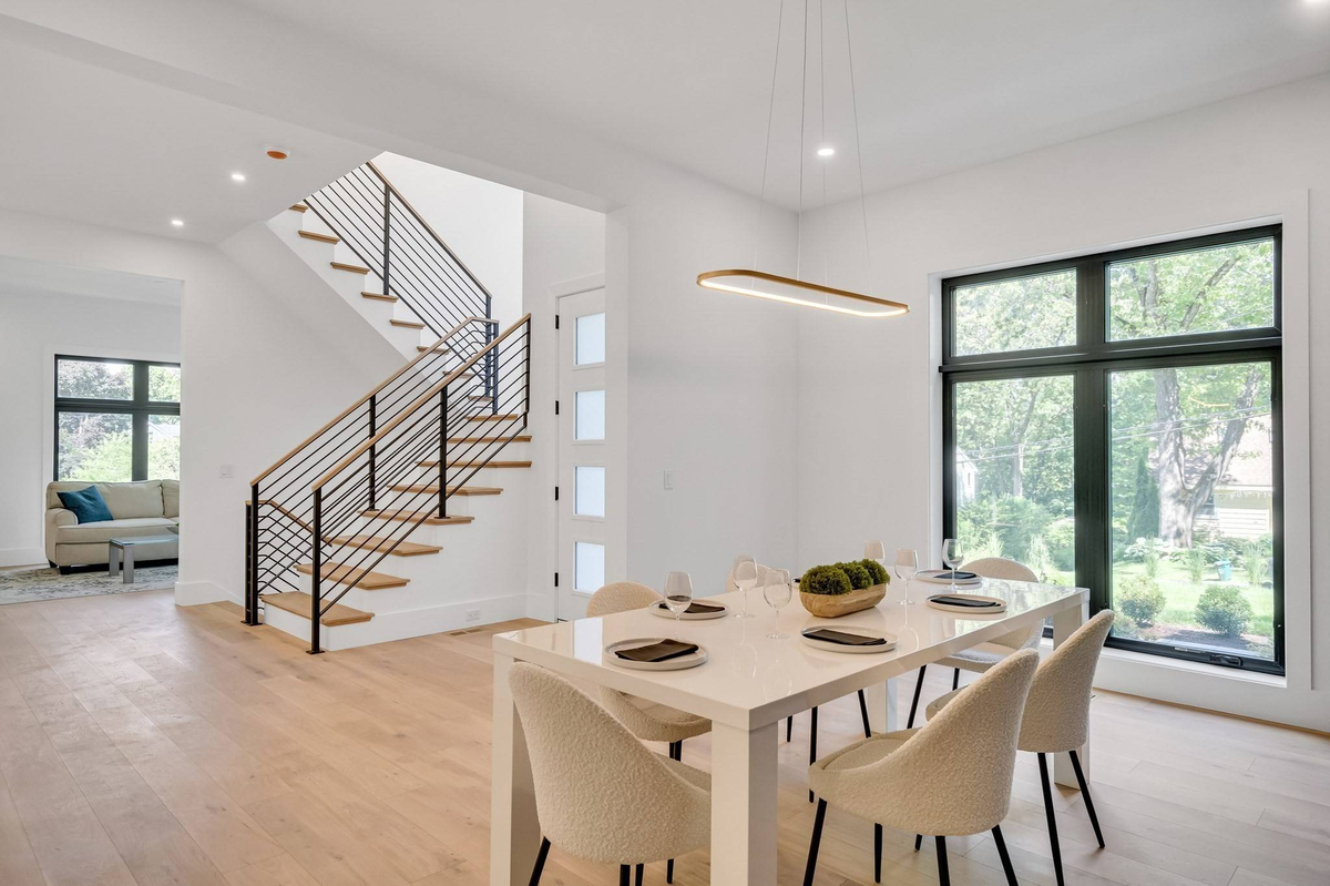 Featured Listing Image 4