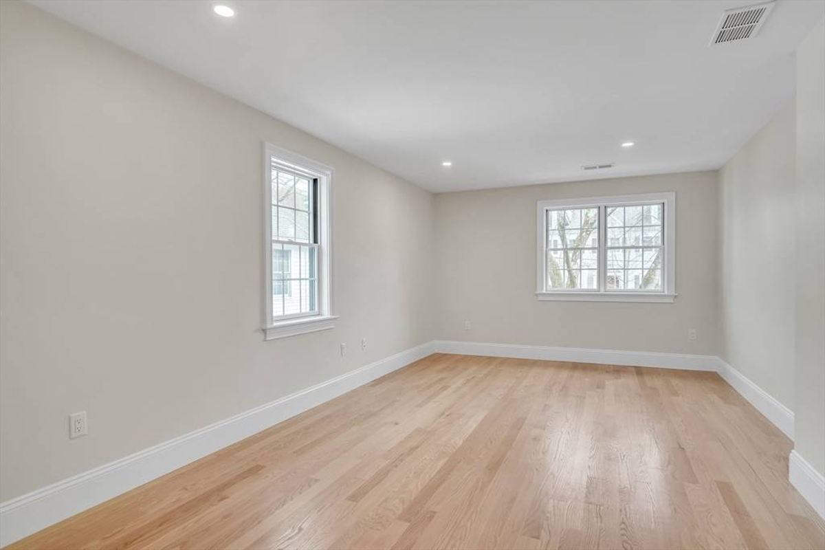 Featured Listing Image 35