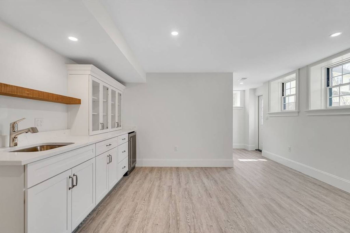 Featured Listing Image 38