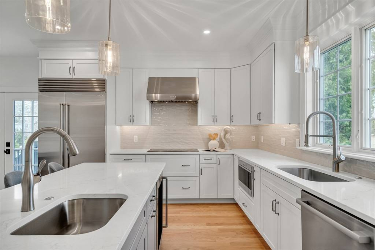 Featured Listing Image 11