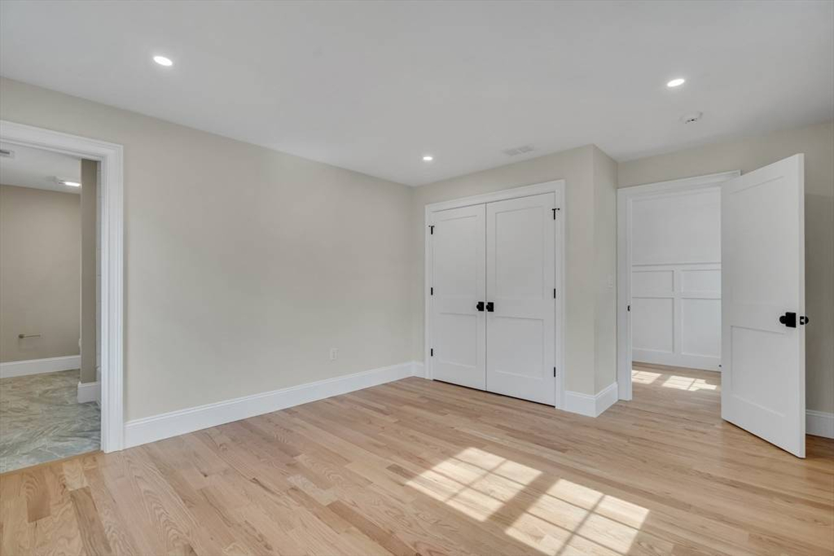 Featured Listing Image 31