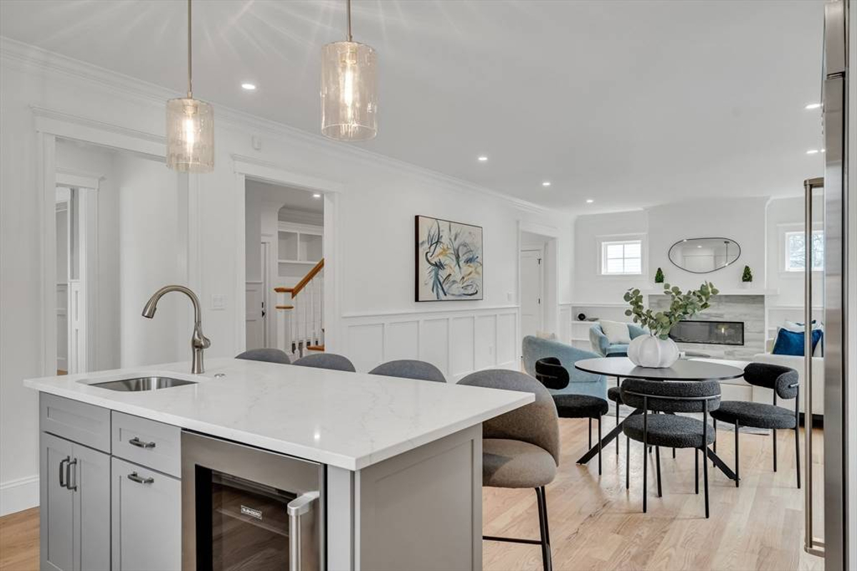 Featured Listing Image 10