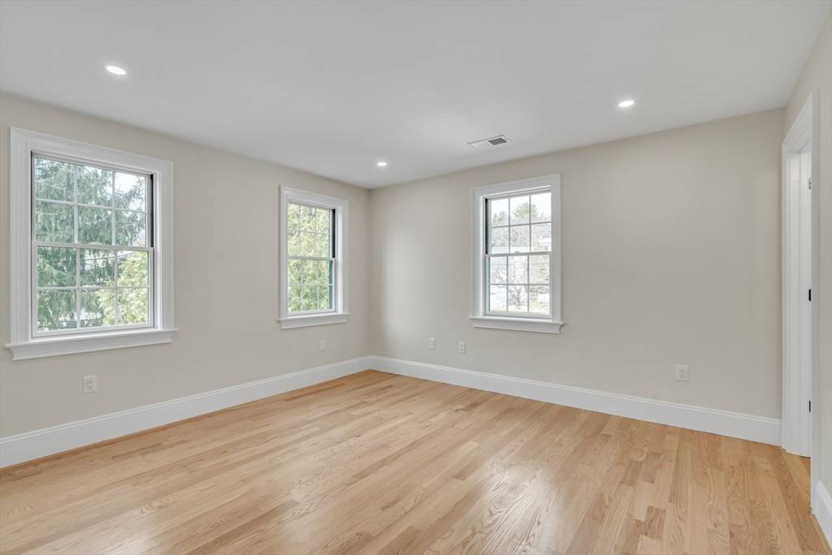 Featured Listing Image 33