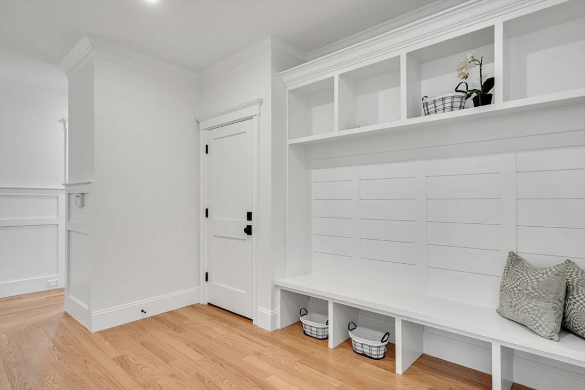 Featured Listing Image 37
