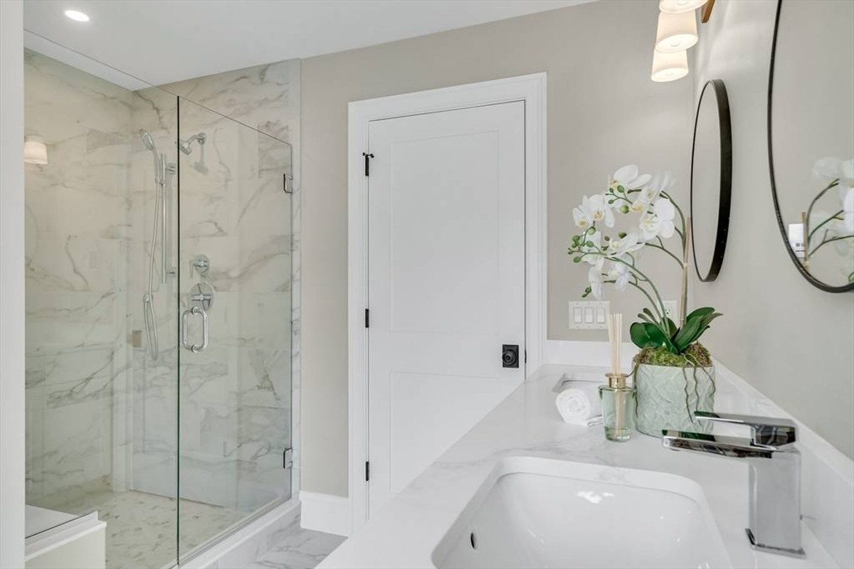 Featured Listing Image 25