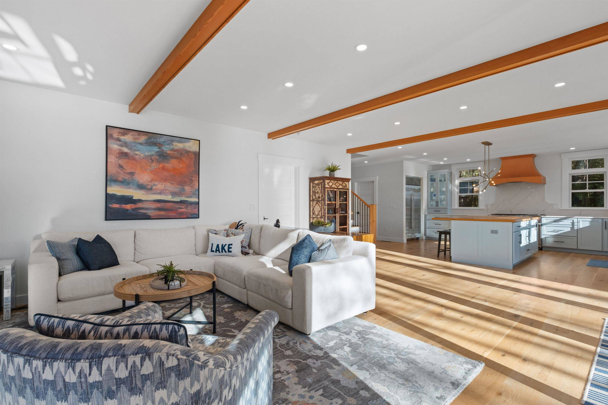 Featured Listing Image 25