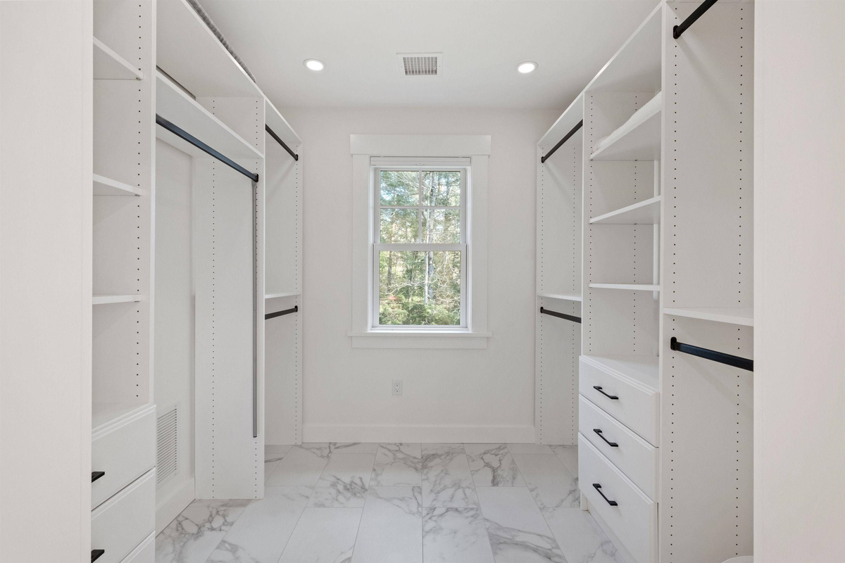 Featured Listing Image 42